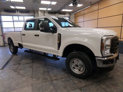 New 2024 Ford F350 XL w/ Snow Plow/Camper Package
