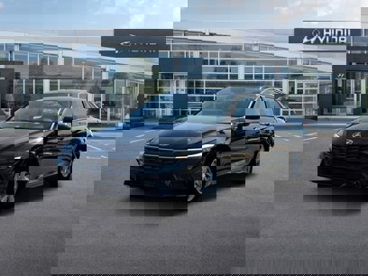 New 2025 Hyundai Elantra SE