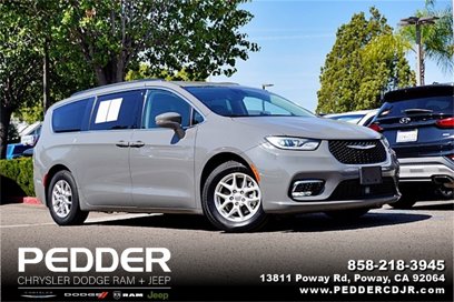 Used 2022 Chrysler Pacifica Touring-L
