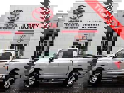 Used 2019 Nissan Titan SV w/ SV Convenience Package