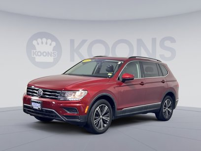 Used 2018 Volkswagen Tiguan SE w/ Panoramic Sunroof Package