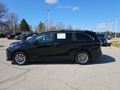 Used 2023 Toyota Sienna XLE
