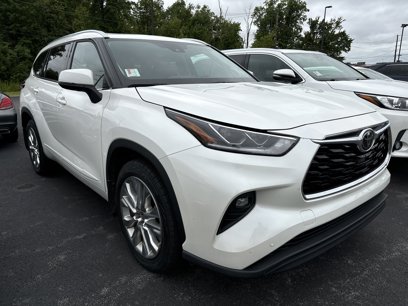 Used 2021 Toyota Highlander Limited
