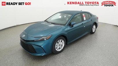 New 2025 Toyota Camry LE