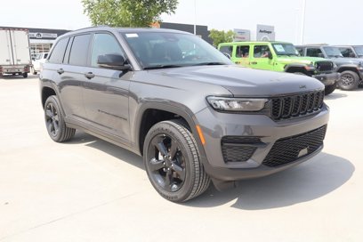 New 2025 Jeep Grand Cherokee Altitude