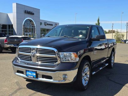 Used 2019 RAM 1500 Classic SLT w/ SLT Plus D￩cor Group