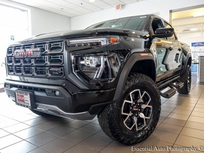 New 2025 GMC Canyon AT4 w/ AT4X Package