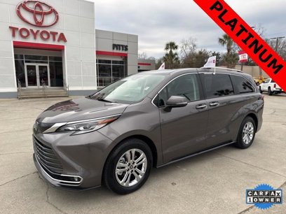 Certified 2023 Toyota Sienna Platinum
