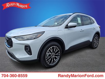 New 2025 Ford Escape SE w/ PHEV Premium Package