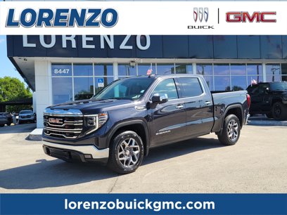 Used 2022 GMC Sierra 1500 SLT w/ SLT Convenience Package