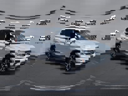 Used 2019 Volkswagen Tiguan SE w/ Panoramic Sunroof Package