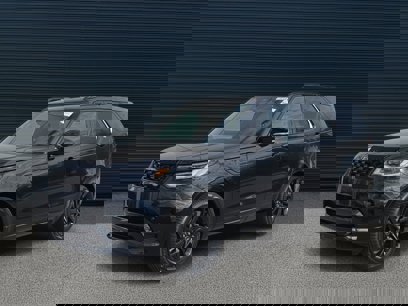 New 2025 Land Rover Discovery Dynamic SE