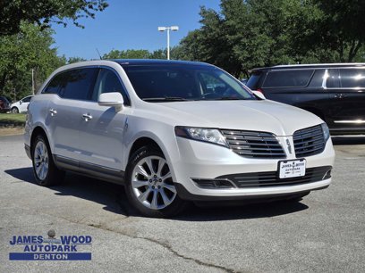 Used 2017 Lincoln MKT FWD