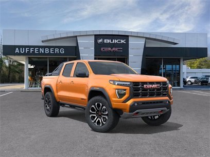 New 2025 GMC Canyon AT4 w/ Nightfall Edition