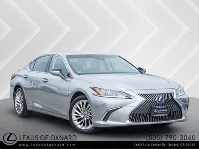Used 2019 Lexus ES 300h w/ Luxury Package