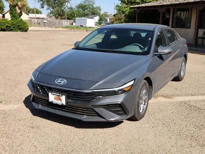 Used 2024 Hyundai Elantra SE