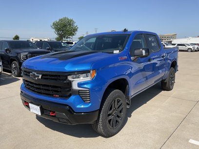 New 2025 Chevrolet Silverado 1500 LT Trail Boss w/ Convenience Package II