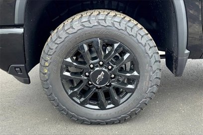 New 2025 Chevrolet Silverado 3500 LTZ w/ Trail Boss Package