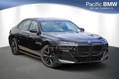 New 2025 BMW 750e xDrive w/ Premium Package
