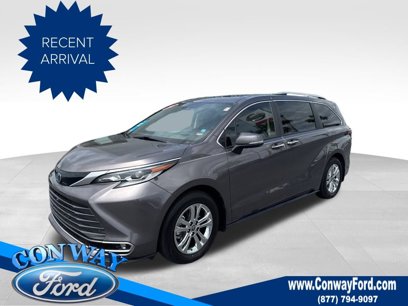 Used 2022 Toyota Sienna Platinum