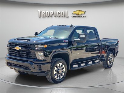 Used 2024 Chevrolet Silverado 2500 Custom w/ Custom Value Package