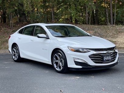 New 2025 Chevrolet Malibu LT w/ LPO, Floor Liner Package