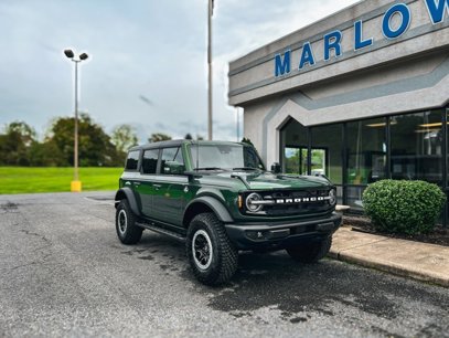 New 2024 Ford Bronco Outer Banks w/ Sasquatch Package