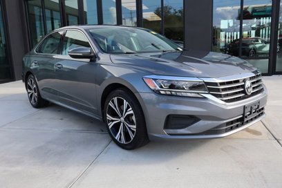Used 2022 Volkswagen Passat 2.0T SE
