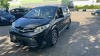 Used 2019 Toyota Sienna XLE Premium