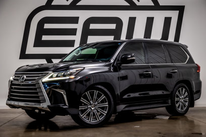 Used 2017 Lexus LX 570 4WD w/ Luxury Package