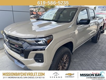 Used 2024 Chevrolet Colorado Z71 w/ Z71 Convenience Package 2
