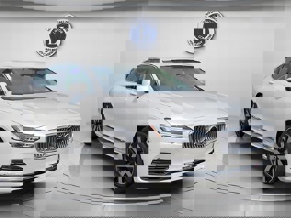 New 2024 Volvo S90 T8 Ultimate w/ Lounge Package