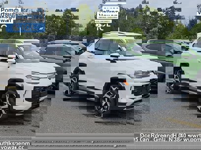 New 2025 Volkswagen Tiguan SE