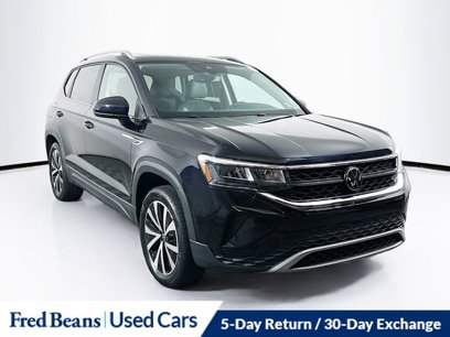 Certified 2023 Volkswagen Taos SE w/ Panoramic Sunroof Package