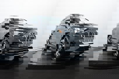 Certified 2023 Audi e-tron Premium Plus w/ Premium Plus Package