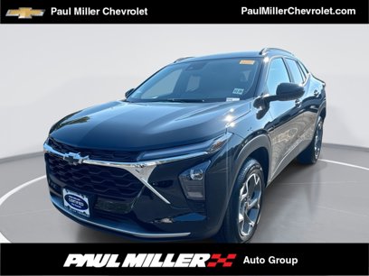 Used 2025 Chevrolet Trax LT w/ Driver Confidence Package