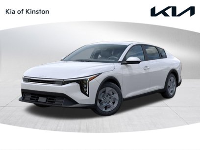 New 2025 Kia K4 LX