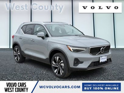 New 2025 Volvo XC40 B5 Ultra w/ Climate Package