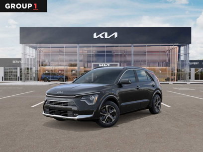 New 2025 Kia Niro SX