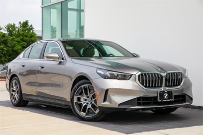 New 2024 BMW i5 eDrive40i w/ Premium Package