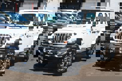 New 2025 Jeep Wrangler Sahara w/ Technology Group