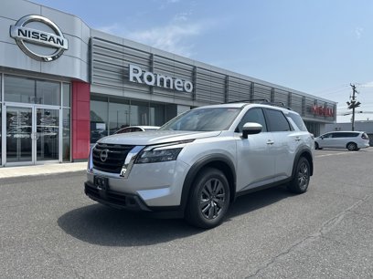 New 2025 Nissan Pathfinder SV