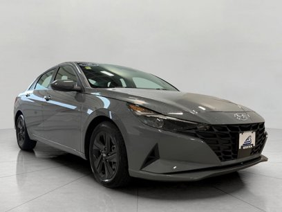 Used 2022 Hyundai Elantra SEL w/ Convenience Package