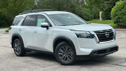 New 2025 Nissan Pathfinder SV