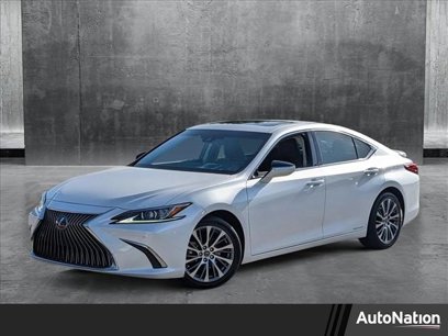Used 2020 Lexus ES 300h w/ Premium Package