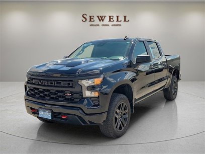 Certified 2025 Chevrolet Silverado 1500 Custom Trail Boss w/ LPO, Dark Essentials Package
