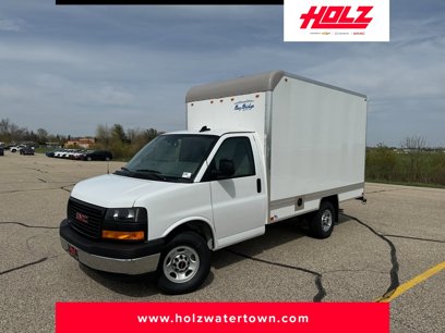 New 2024 GMC Savana 3500 w/ Power Convenience Package