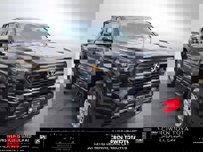 New 2025 Toyota Tacoma SR5