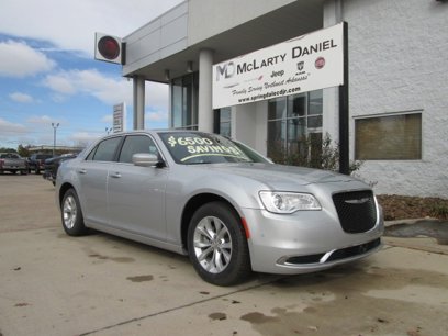 New 2023 Chrysler 300 Touring w/ Safetytec Plus Group