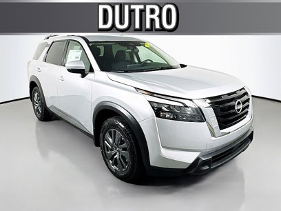 New 2025 Nissan Pathfinder SV